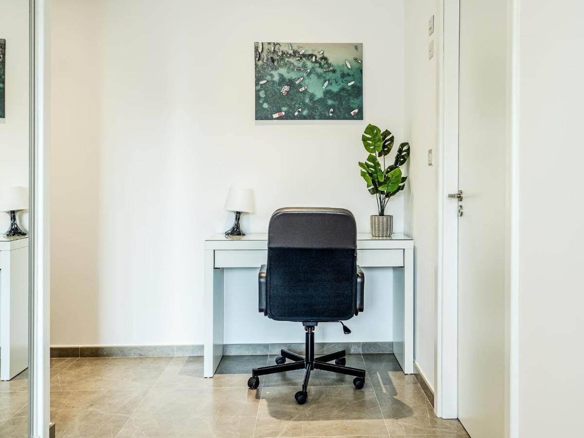 Brand New Studio Near The Beach, גיברלטר מראה חיצוני תמונה